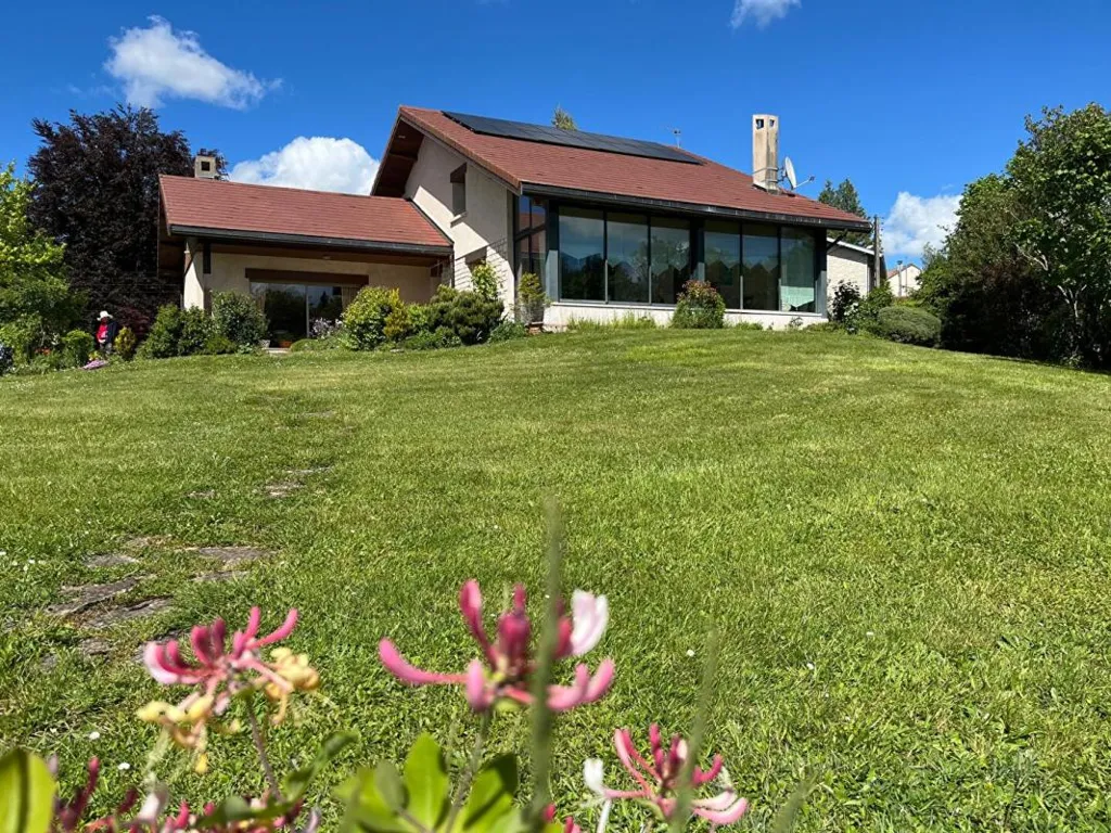 Giardino - 7-Piece House with Garden in Arinthod