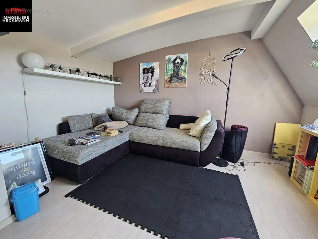 Elutuba - Duplex with Terrace in Dinsheim