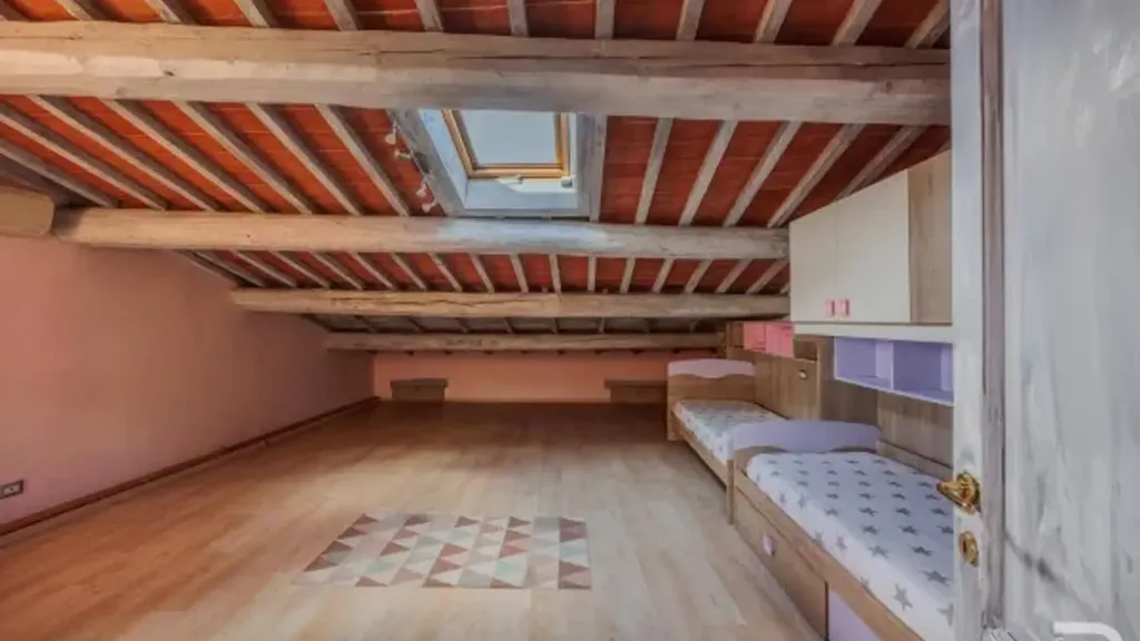 Chambres - Attico with Terrace in Sinalunga