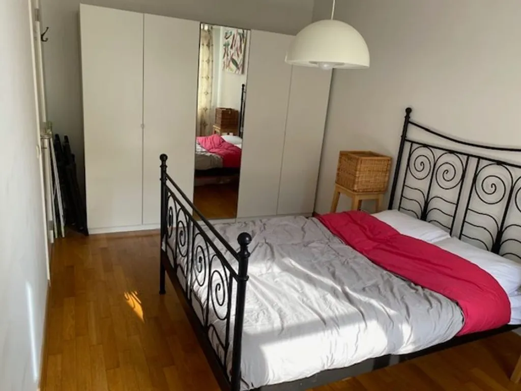 Bedrooms - Furnished Apartment with Parking in Saint-Lambert