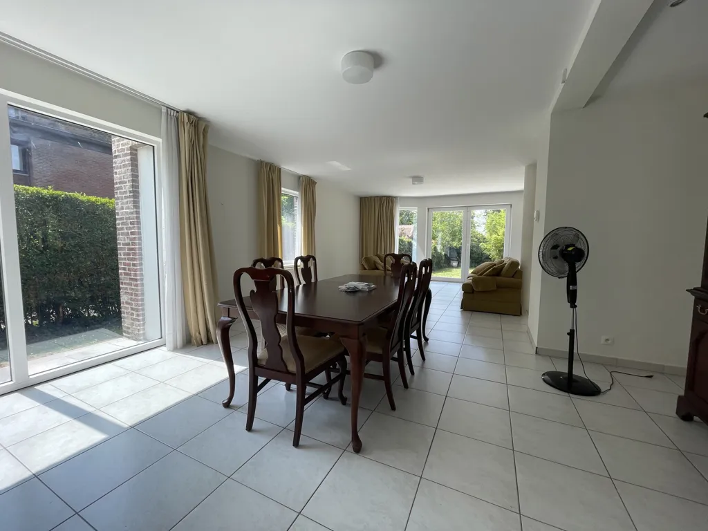 Salle à manger - Maison 3 Façades avec Jardin à Wezembeek-Oppem