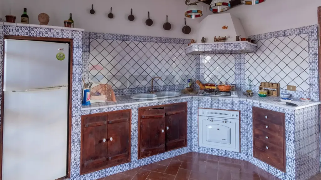 Cuisine - Villa with Garden and Terrace in Carini