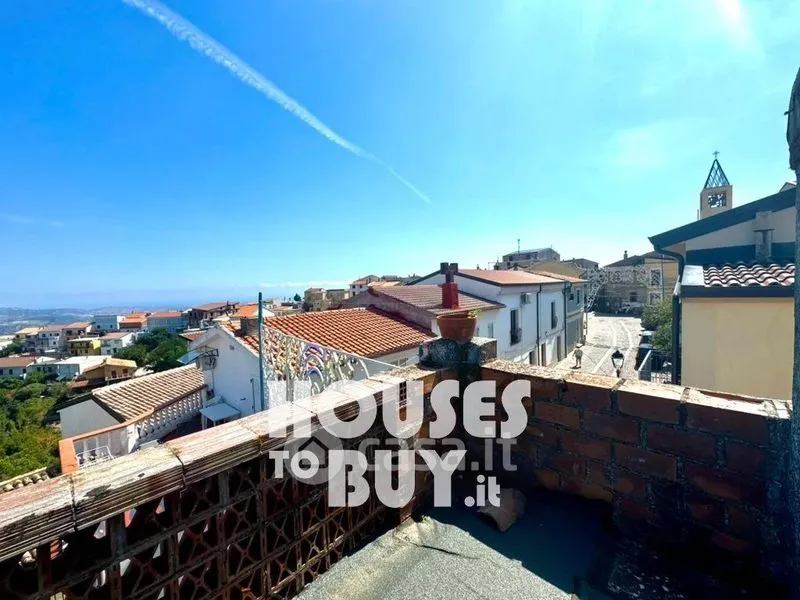 Terrass - Apartment with Panoramic Terrace in Carfizzi