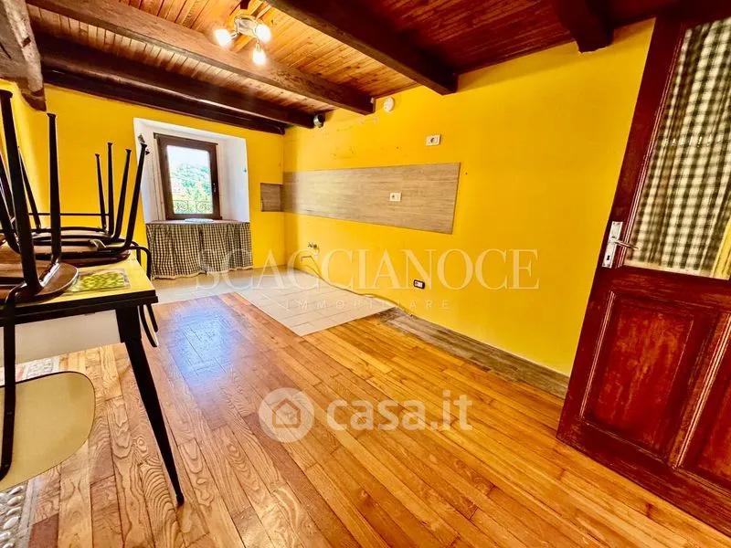 Salle à manger - Terraced House with Balcony in Valdilana