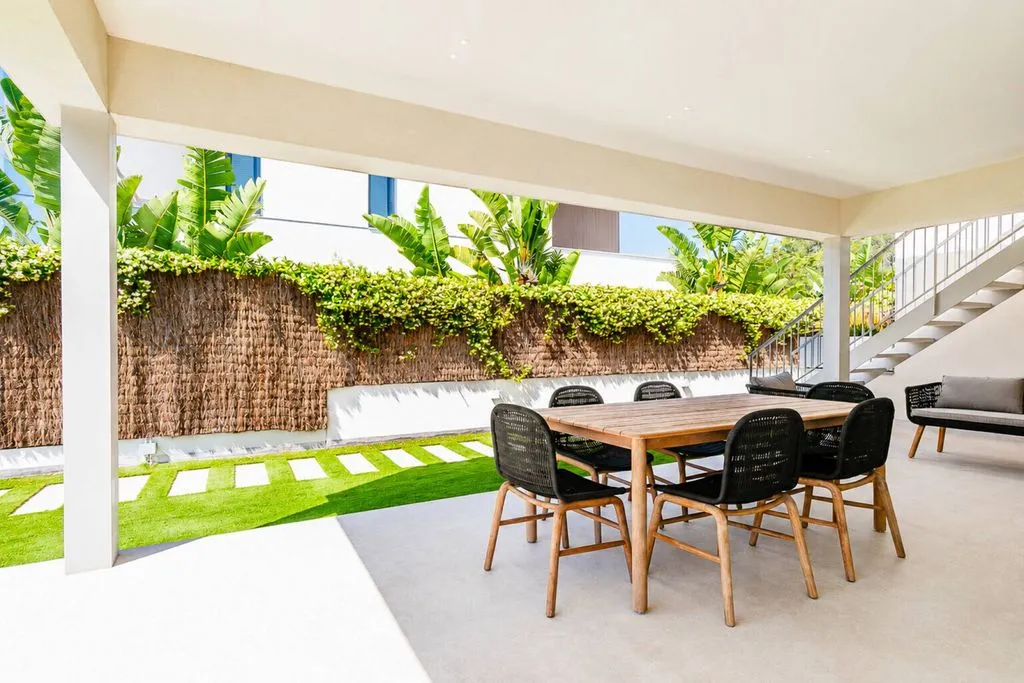 Terrasse - Luxury Detached House with Rooftop Terrace in Sitges