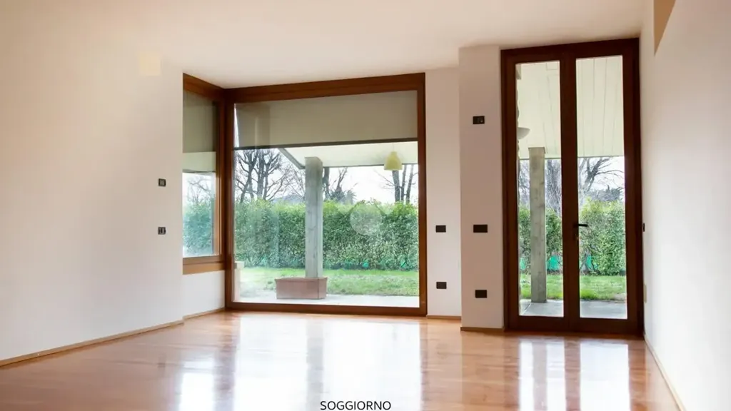 Elutuba - Villa with Pool Potential in Adro