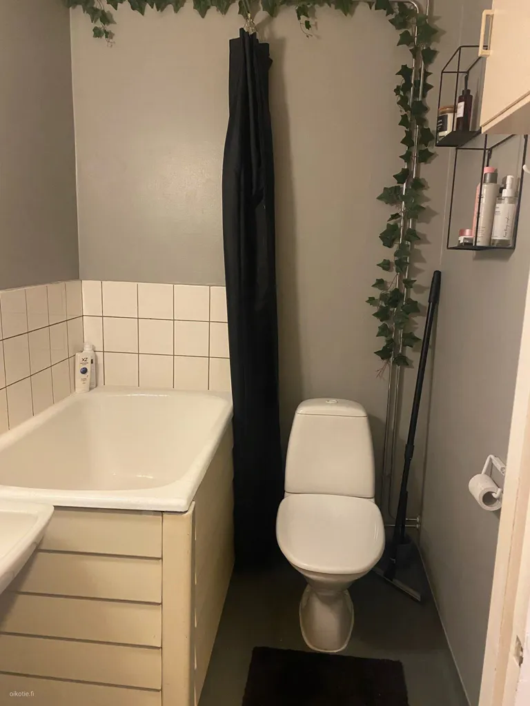 Bagni - Renovated Studio with Balcony in Tuira, Oulu