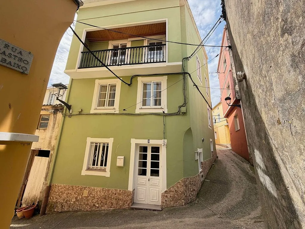 Välivaade - Terraced House with Balcony in Cariño