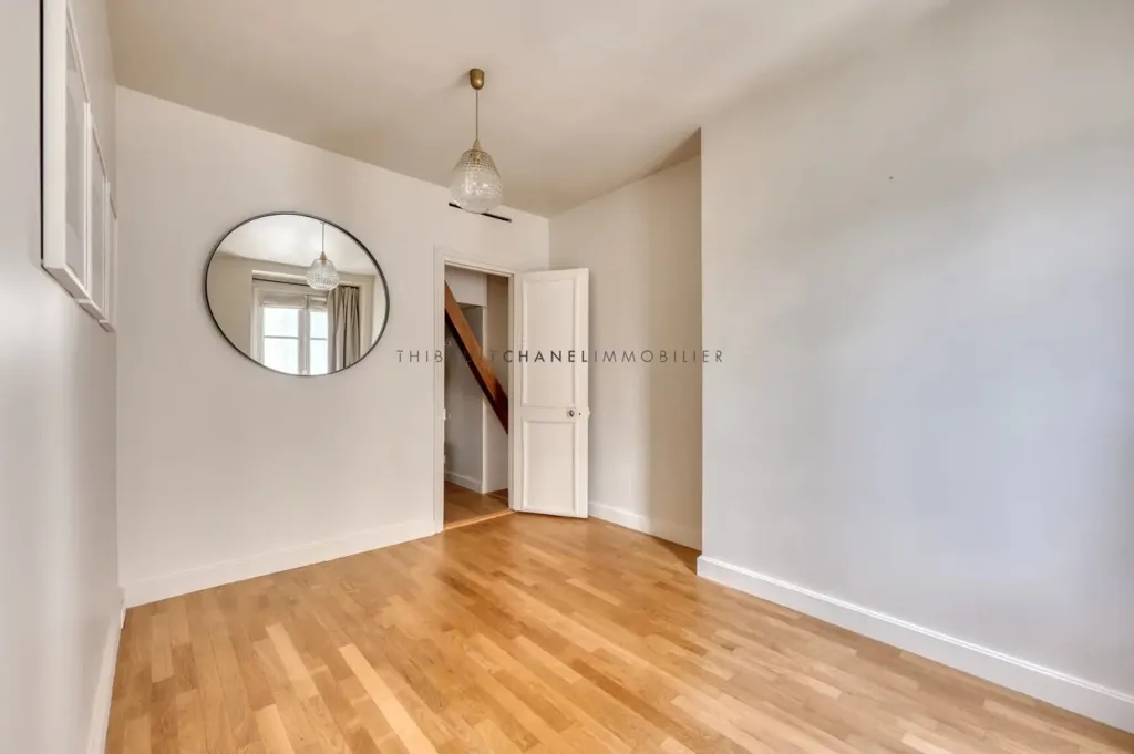 Elutuba - Duplex with Terrace in Paris 3rd Arrondissement