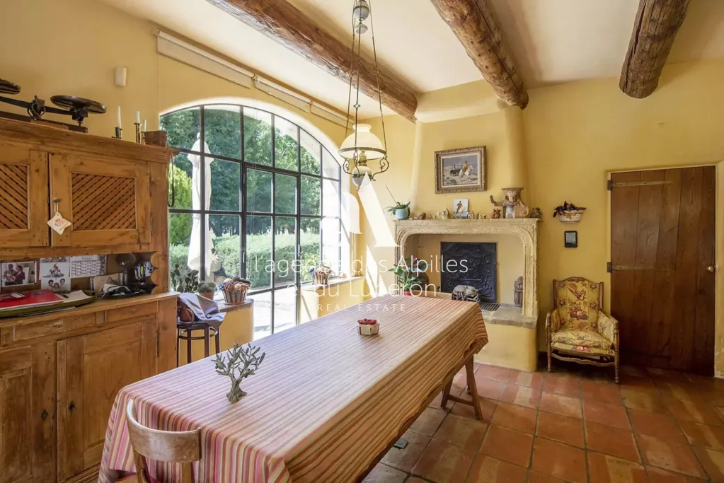 Kitchen - Authentic Stone Mas with Pool near Avignon TGV