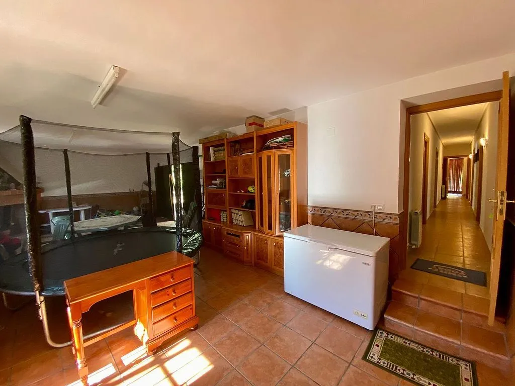 Toad - Chalet with Pool in Miguelturra