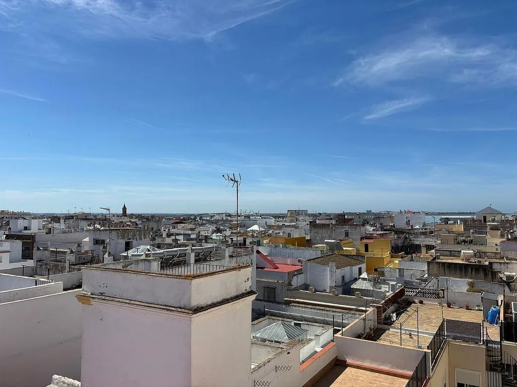 Rõdu - Central Flat with Terrace in Puerto Real