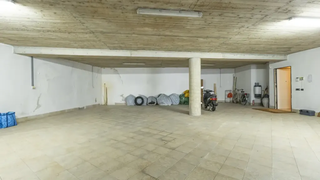 Garage - Historic Villa with Panoramic Views in Grignasco