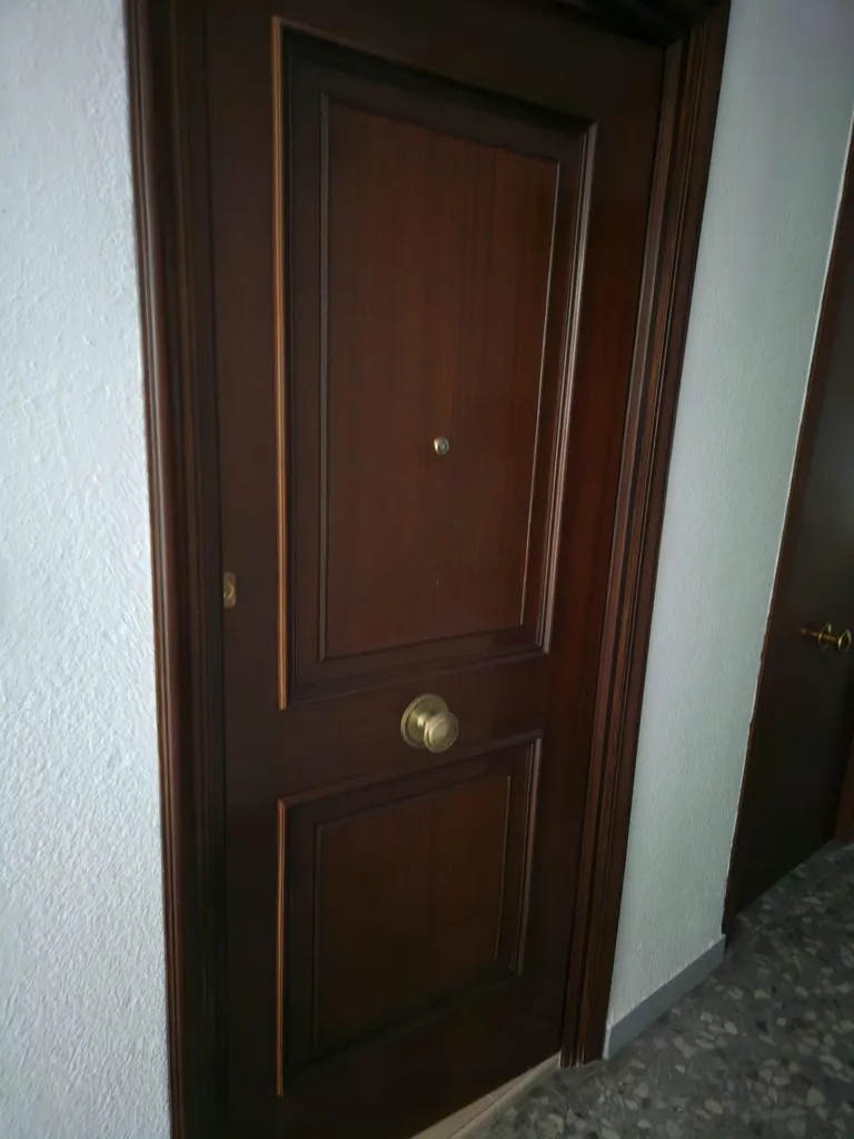 Esik - Flat with Balcony in Seville's Macarena