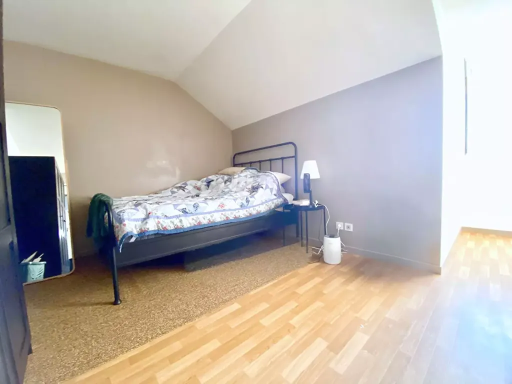 Bedrooms - Duplex Apartment with Balcony in Nantes