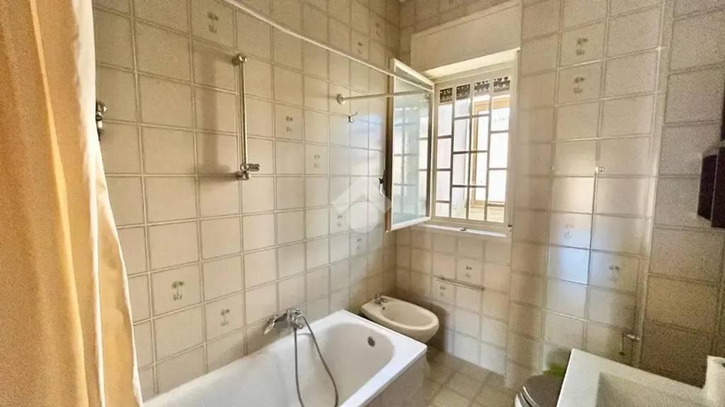 Vannitoad - Apartment with Balcony and Terrace in Palermo