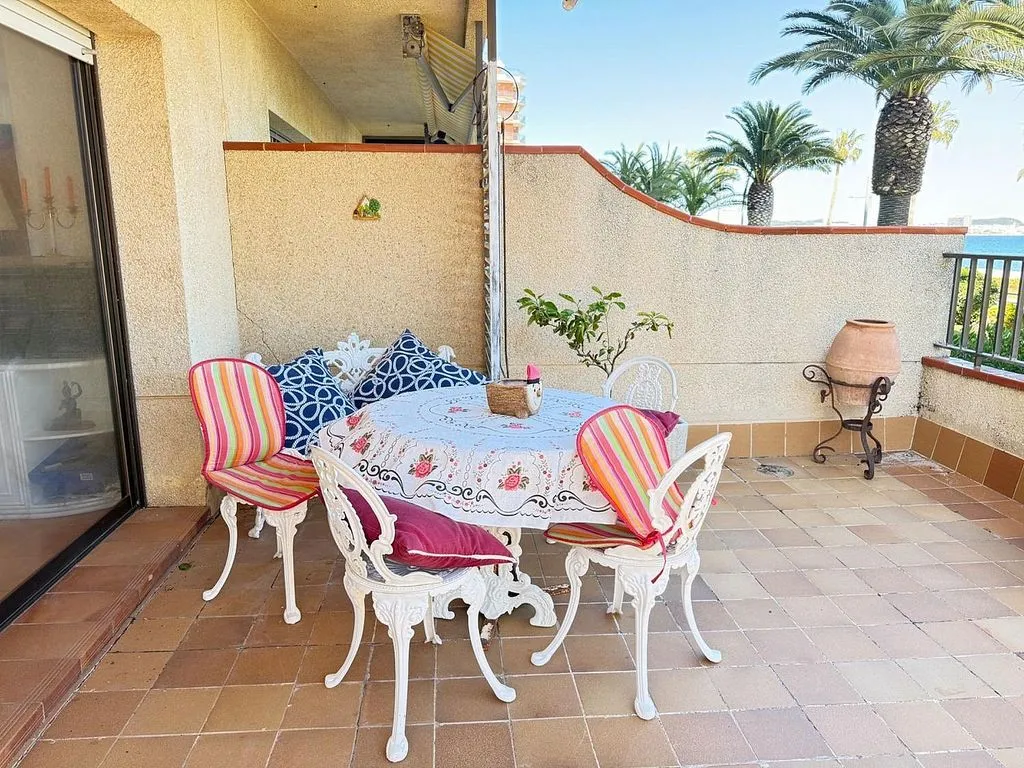 Terrasse - Seafront Apartment with Terrace in Torre Valentina