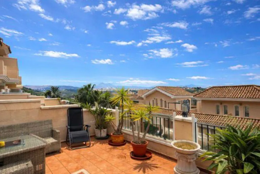 Terrass - Townhouse with Sea Views in La Duquesa, Manilva