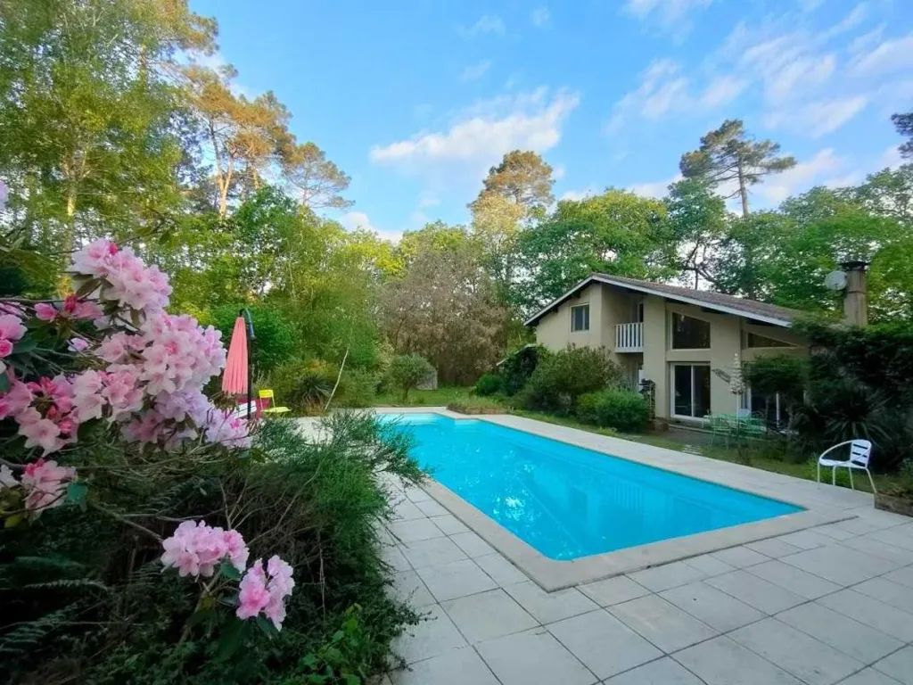 Piscina - Pavillon Landaise with Pool near Mont de Marsan