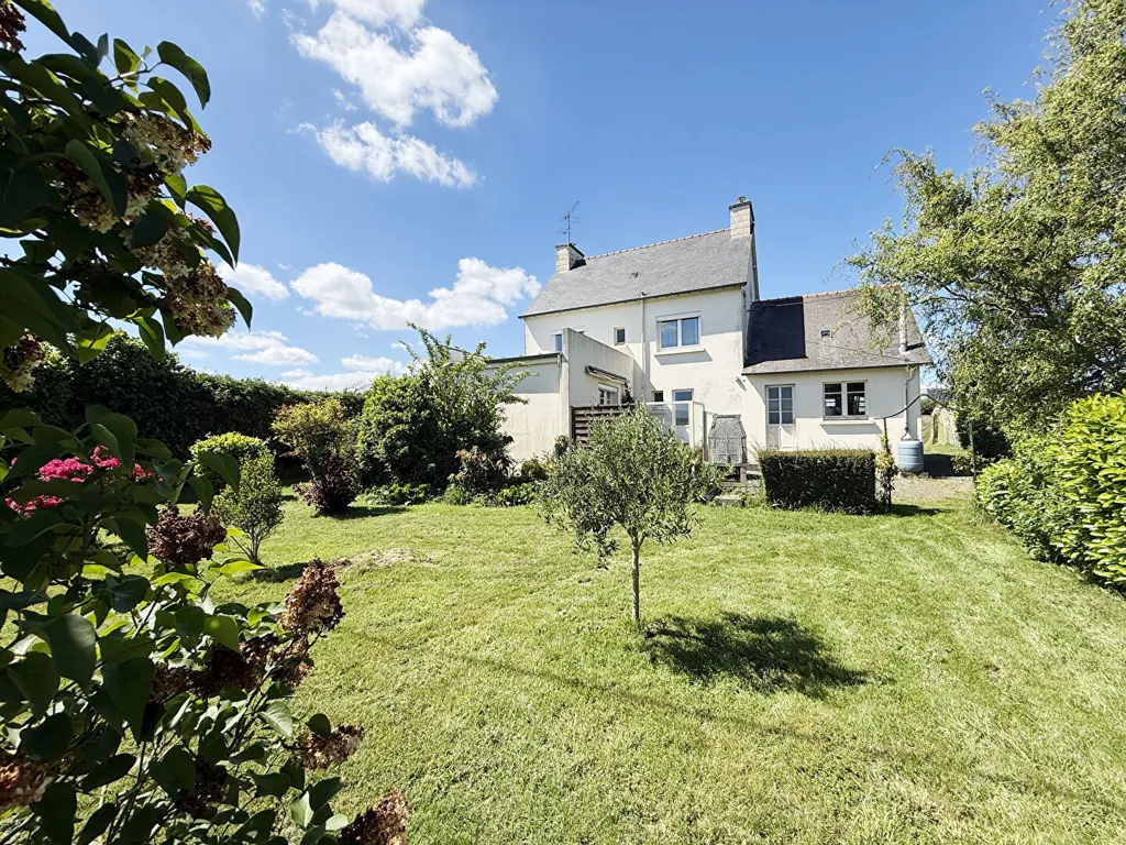 Aed - 1964 House with Garden in Plainet