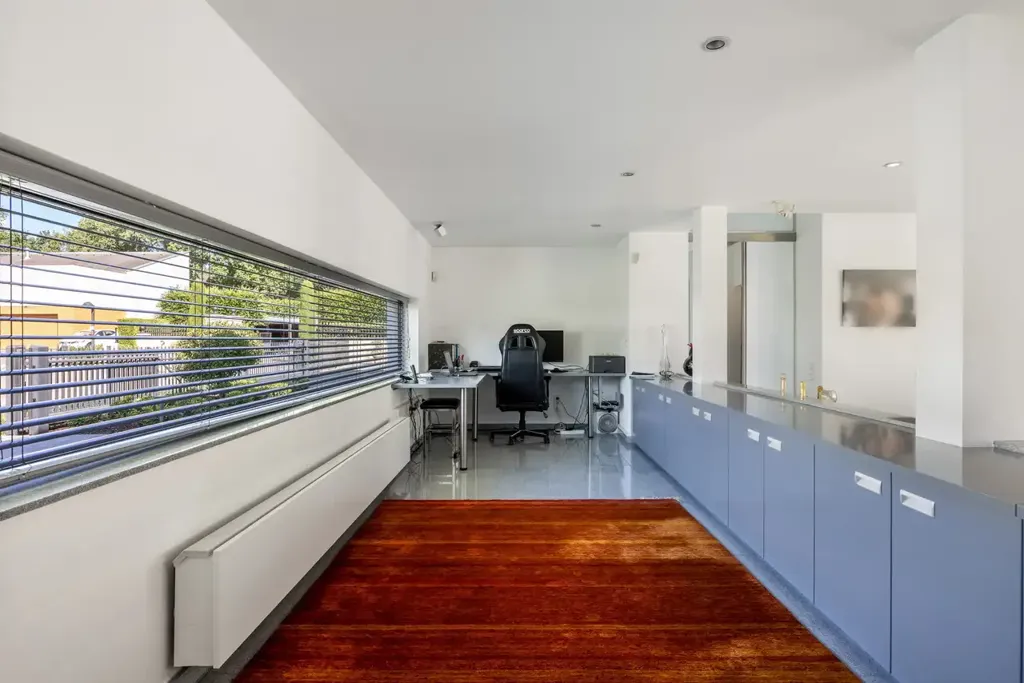 Bureau - Villa Luxueuse avec Piscine Intérieure à Lanaken