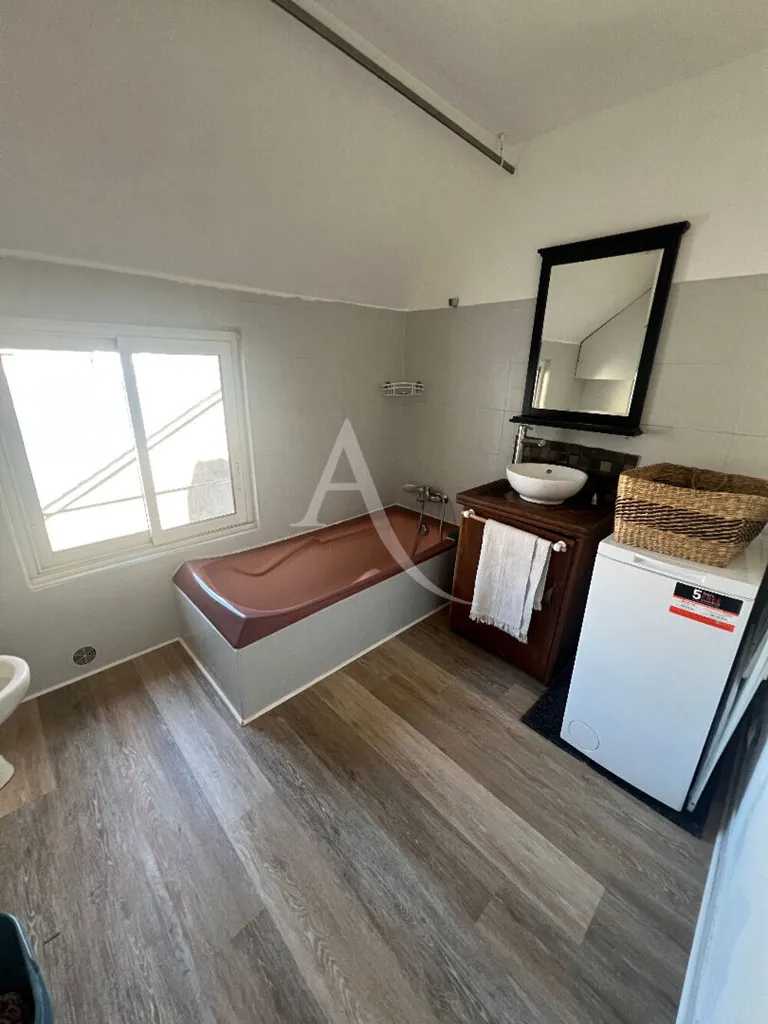 Vannitoad - Duplex Apartment with Balcony in Orléans Centre