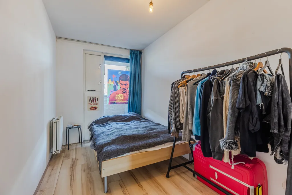 Chambres - 3-Bedroom Apartment with Balcony in Osdorp