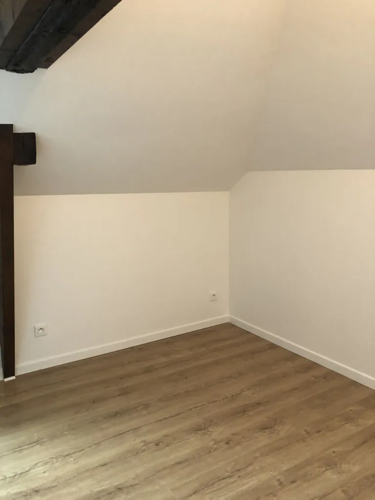 Pièces - Appartement T1 Bis avec Terrasse à Changé