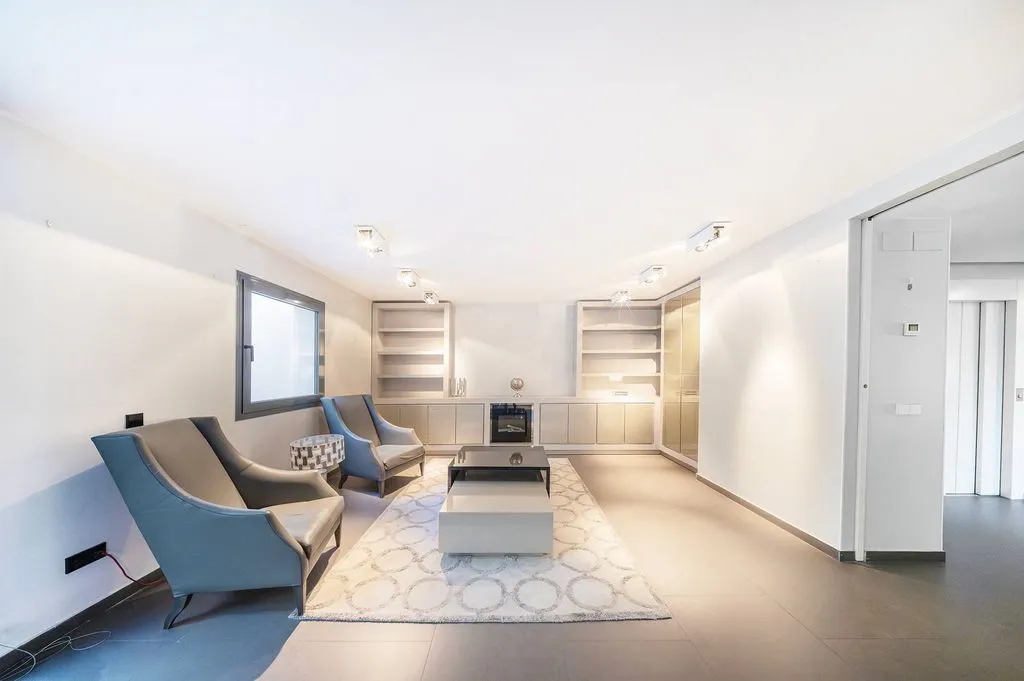 Elutuba - Luxury Villa with Pool in Chamartín, Madrid