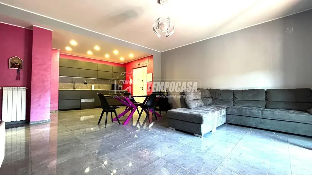 Elutuba - Renovated Apartment with Balcony in Rome