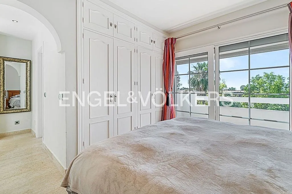 Magamistoad - Villa with Pool and Sea Views in Estepona