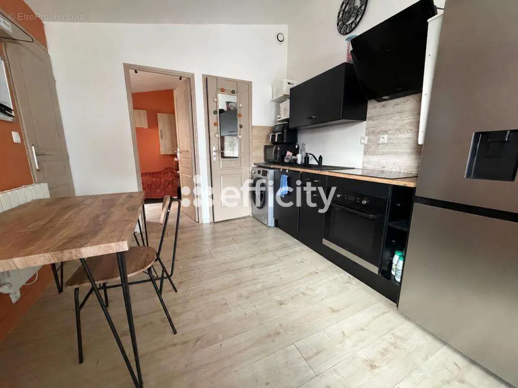 Köök - Renovated Semi-detached Flat in Meurchin