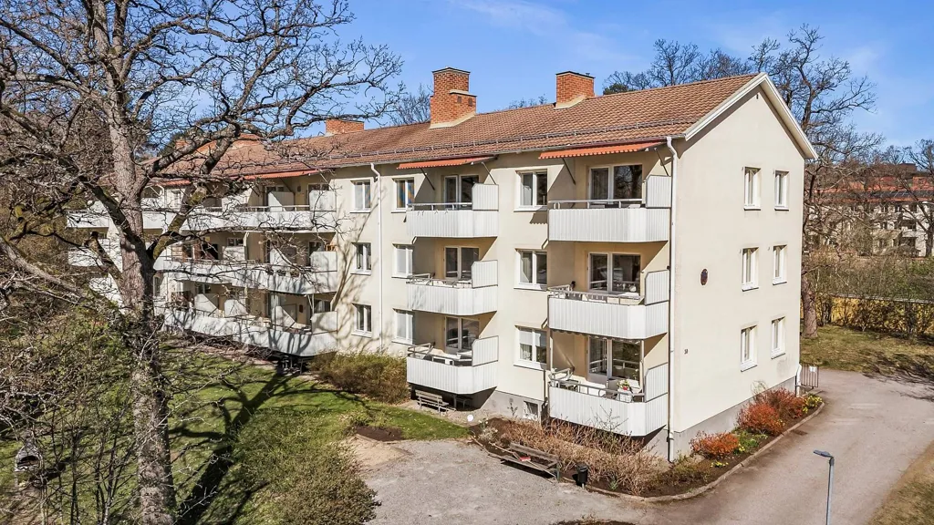 Õhuvaade - 4-Room Apartment with Gable in Västerås