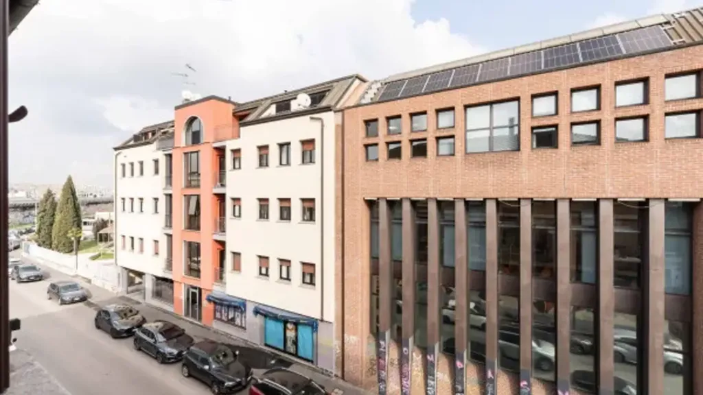 Esterno - Two-Bedroom Apartment with Loft in Milan
