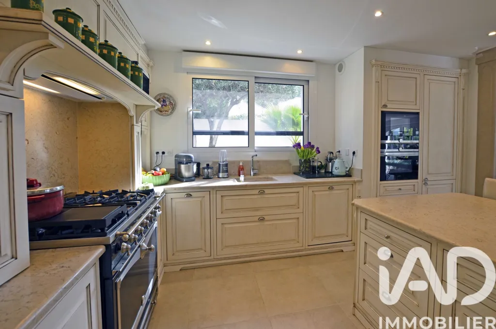Cuisine - Maison d'Architecte avec Piscine à Mandelieu-la-Napoule