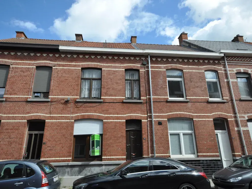 Välivaade - House with Potential in Renaix