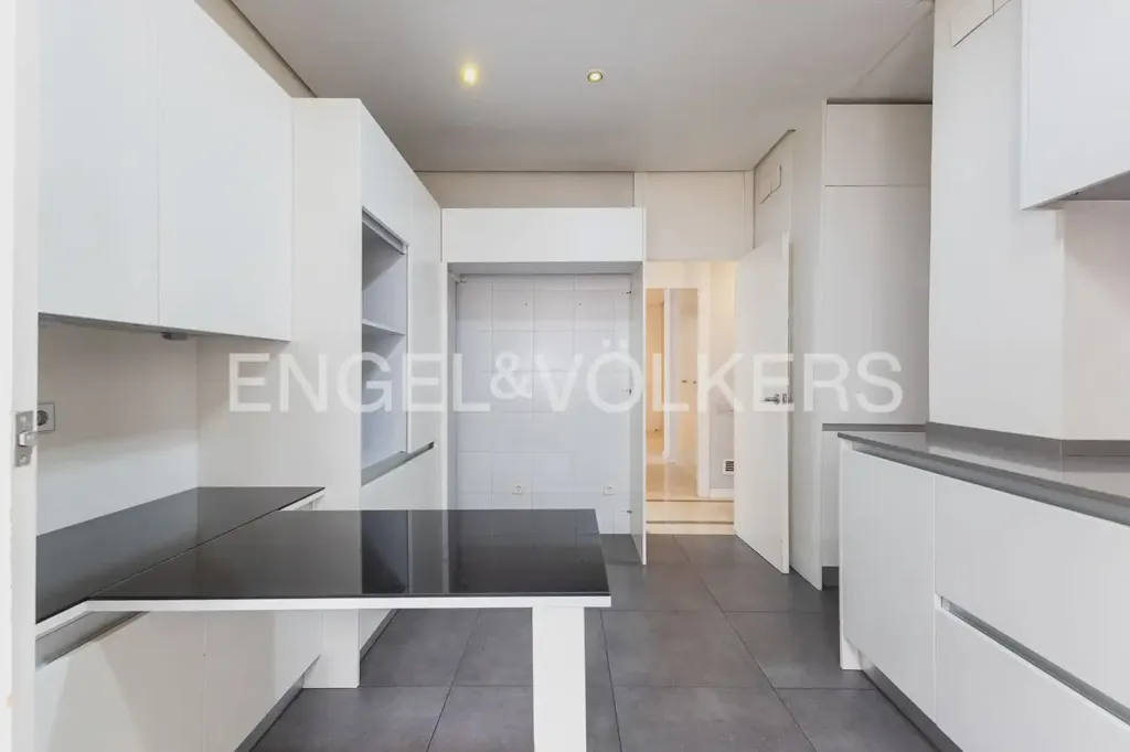Cuisine - Apartment with Balconies in Pla del Remei