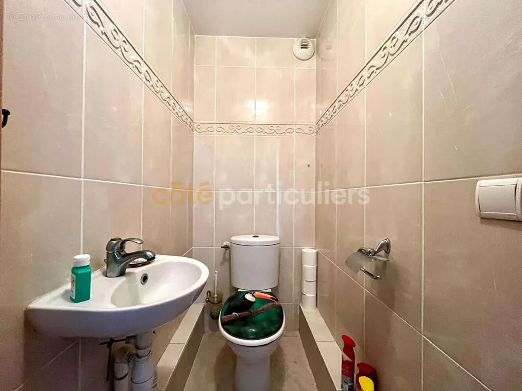 Vannitoad - Traversant Apartment with Balcony in Royan