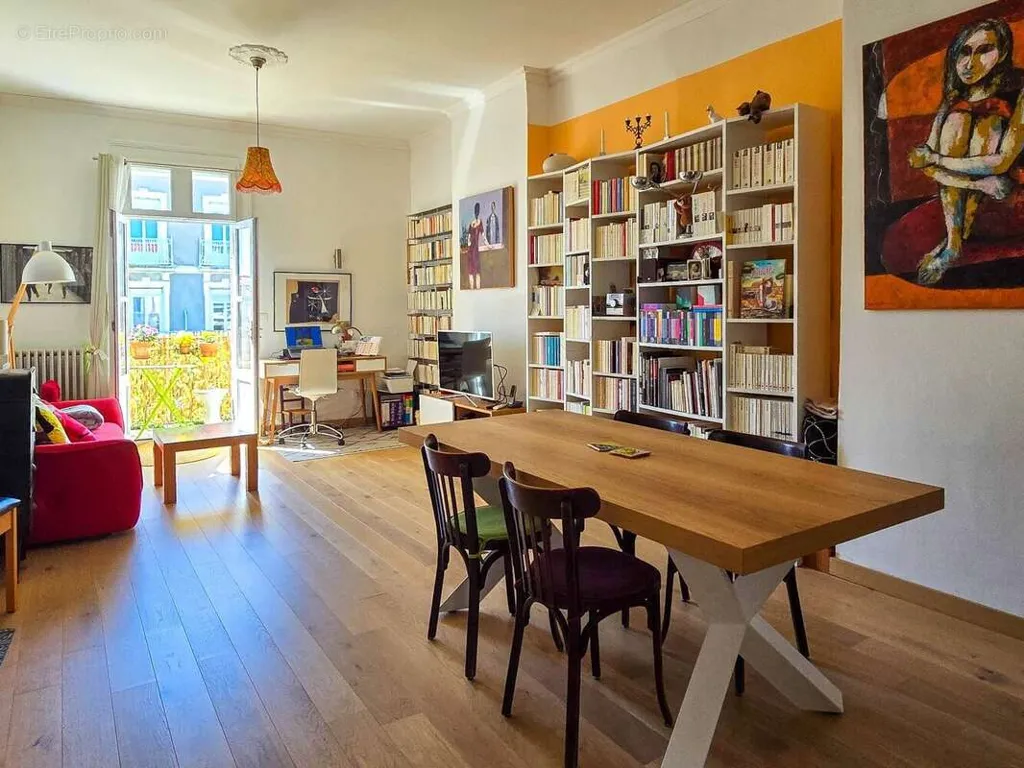 Dining Room - Haussmannian Apartment with Balcony in Town Centre