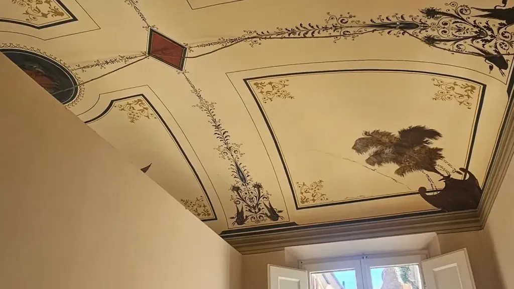 Hallway - Apartment with Frescoed Ceilings in Jesi