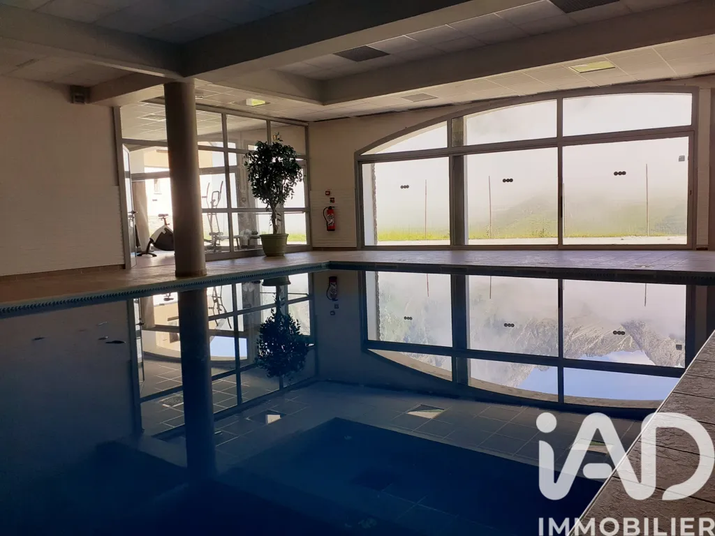 Piscina - Apartment with Mountain View in La Mongie