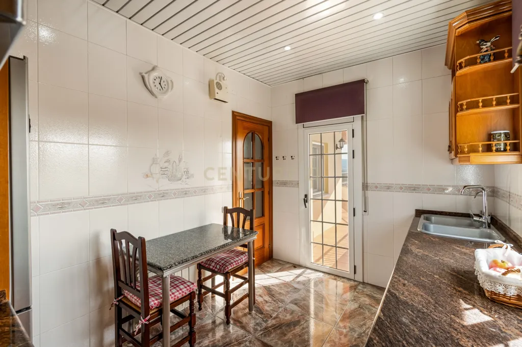 Kitchen - Independent House with Montserrat Views in Abrera