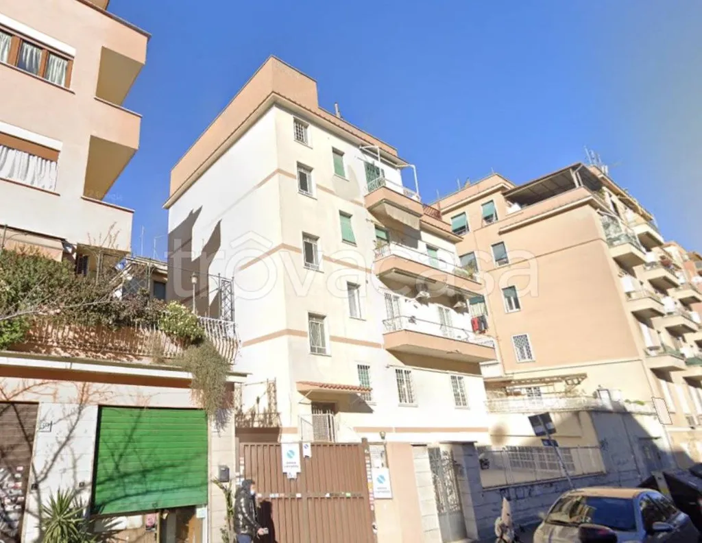 Exterior - Four-Room Apartment with Balcony in Cerano