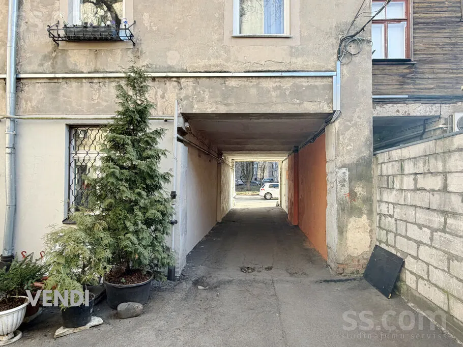 Appartement 6 pièces à Rīga