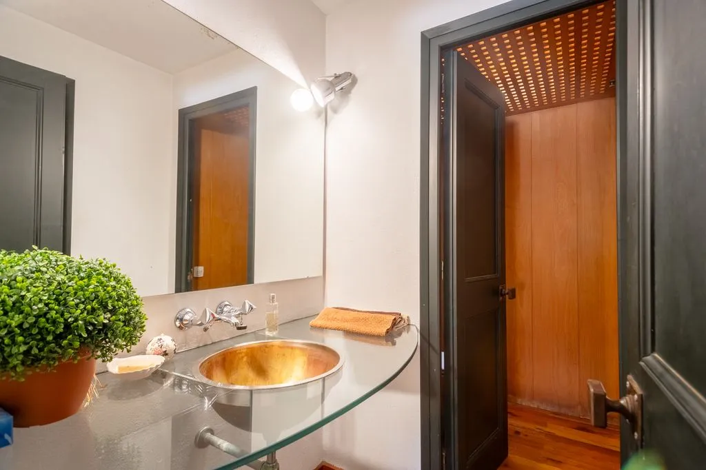 Bagni - Luxury House with Historic Tower in Mont-ras