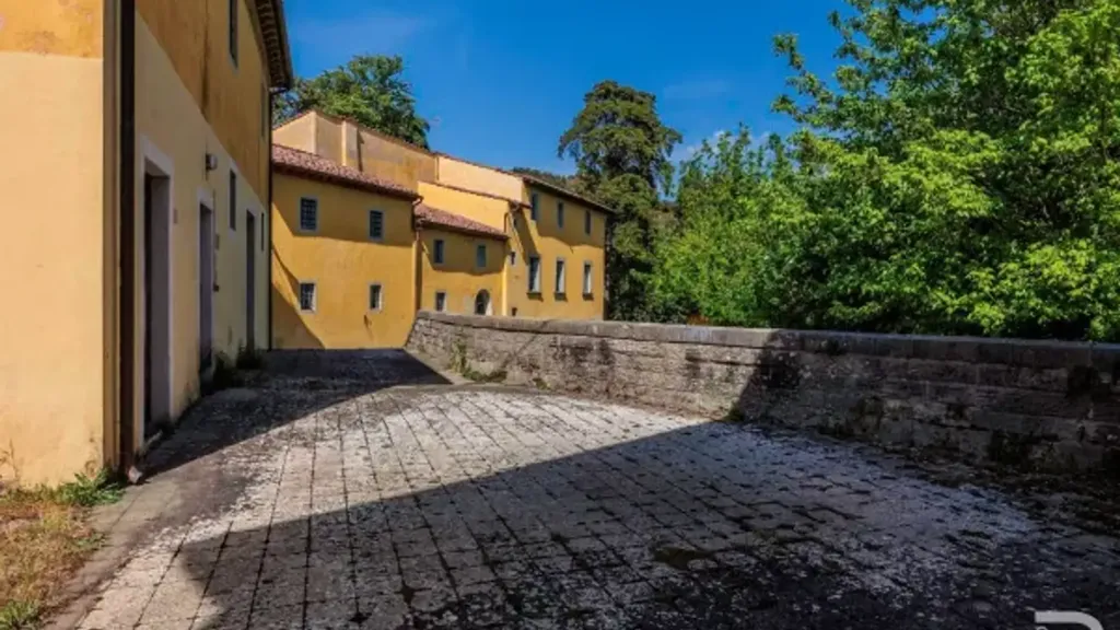 Välivaade - Historic Rustico with Private Chapel in Crespina Lorenzana