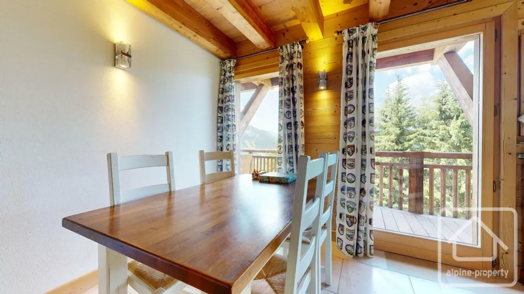 Söögituba - Luxury Chalet with Panoramic View in Châtel