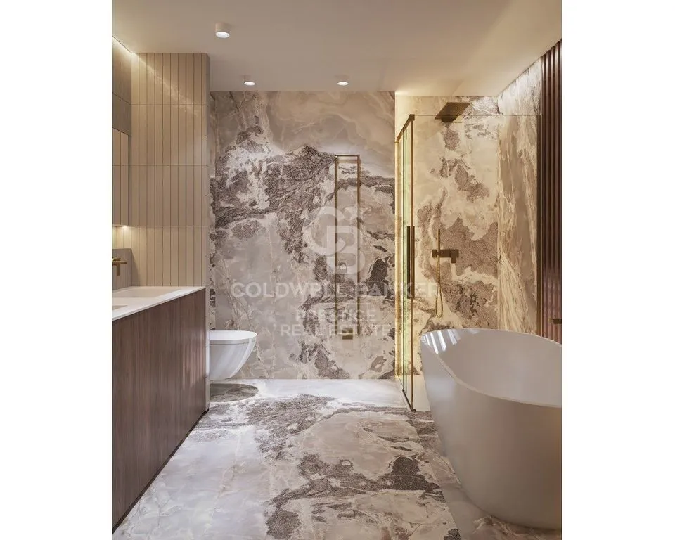 Bathrooms - Spacious Flat with Terrace in Exclusive Barcelona