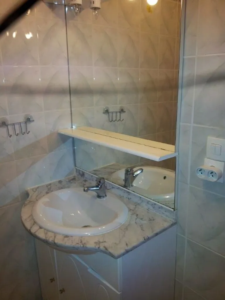 Salles de bain - Appartement Refait à Neuf à Toulon, Proche Centre Commercial
