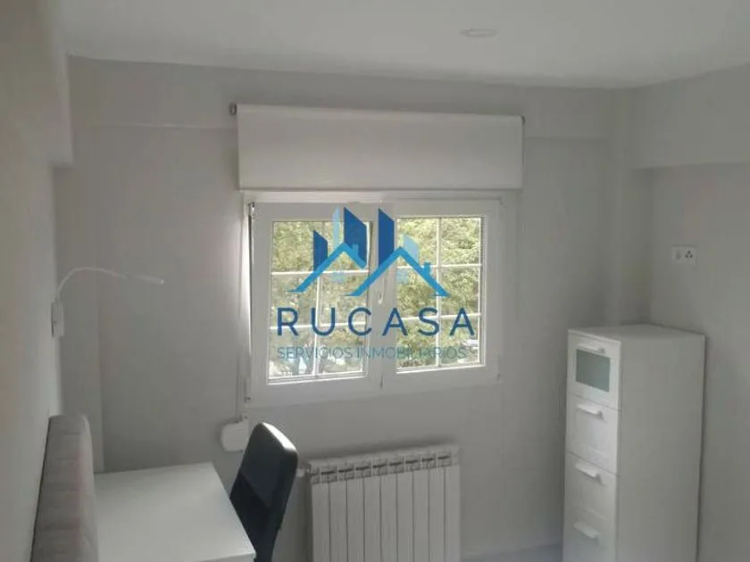 Bureau - Student-Friendly Flat near Santander Universities